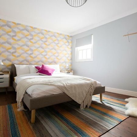 The Old Station House - Stylish & Central 2Bdr Apartment Oxford Exteriör bild